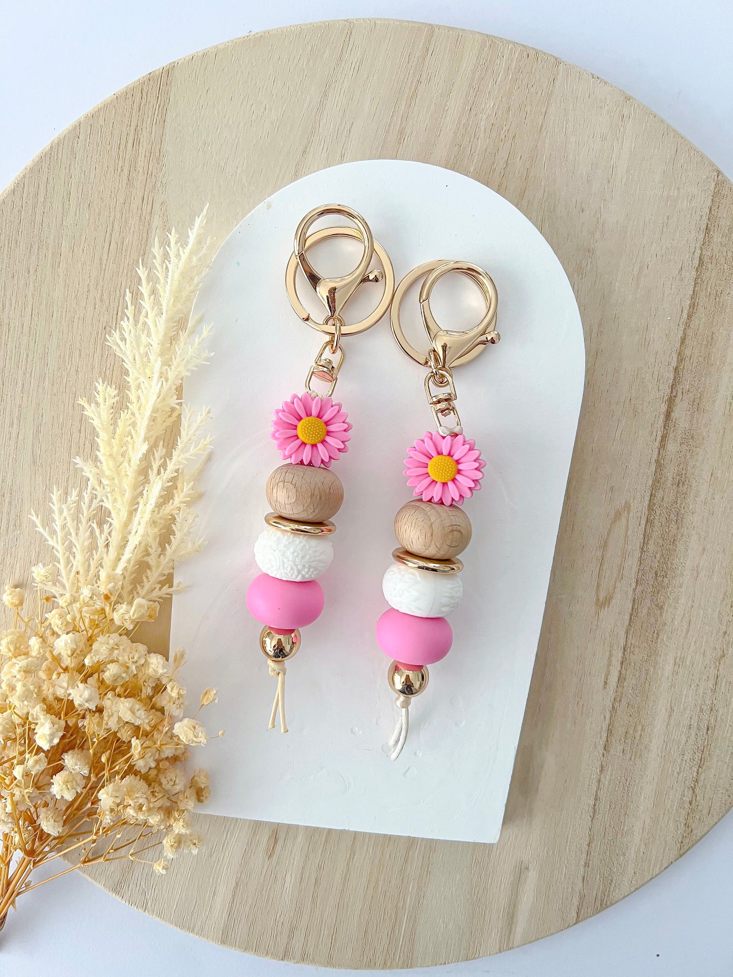 Daisy Hot Pink Keychain