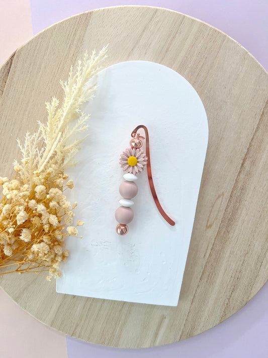 Daisy Nude Bookmark